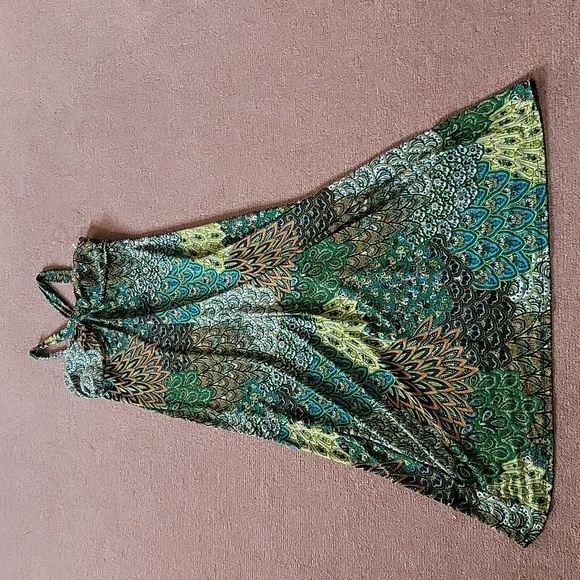 Dress - Picture 1 of 4